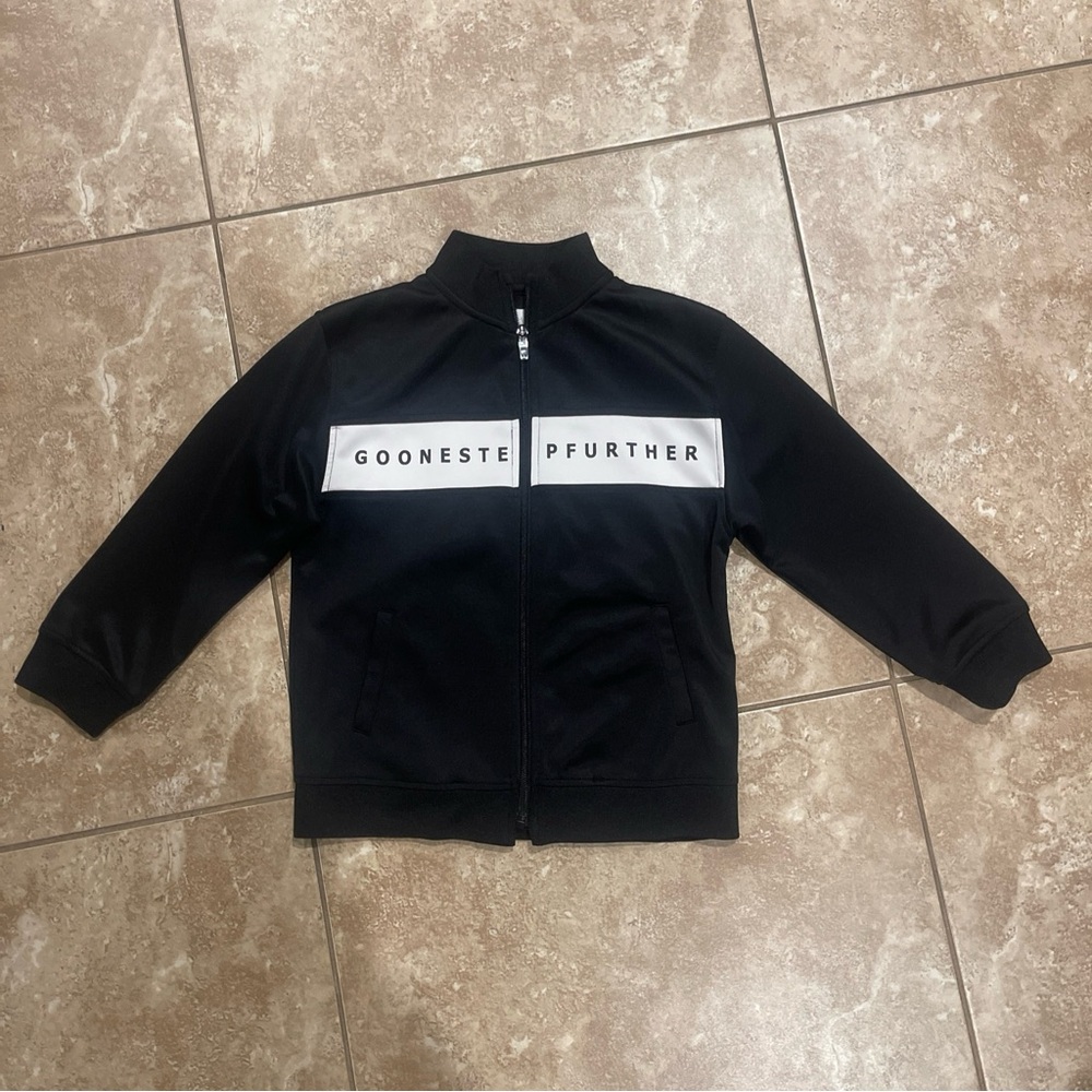 Zara Black And White Text Zip Up Boy’s Sweater Size 7